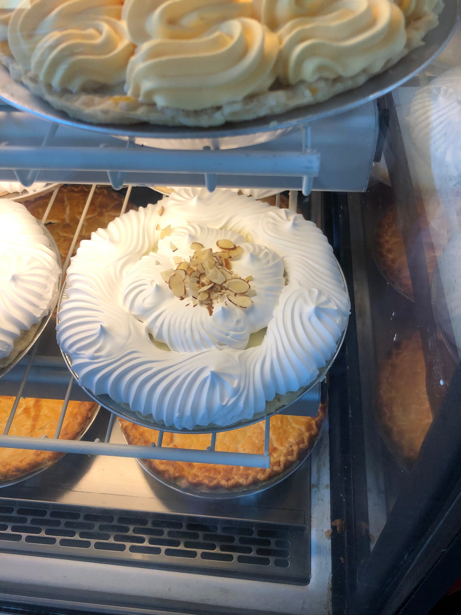 Nation's Giant Hamburgers & Great Pies