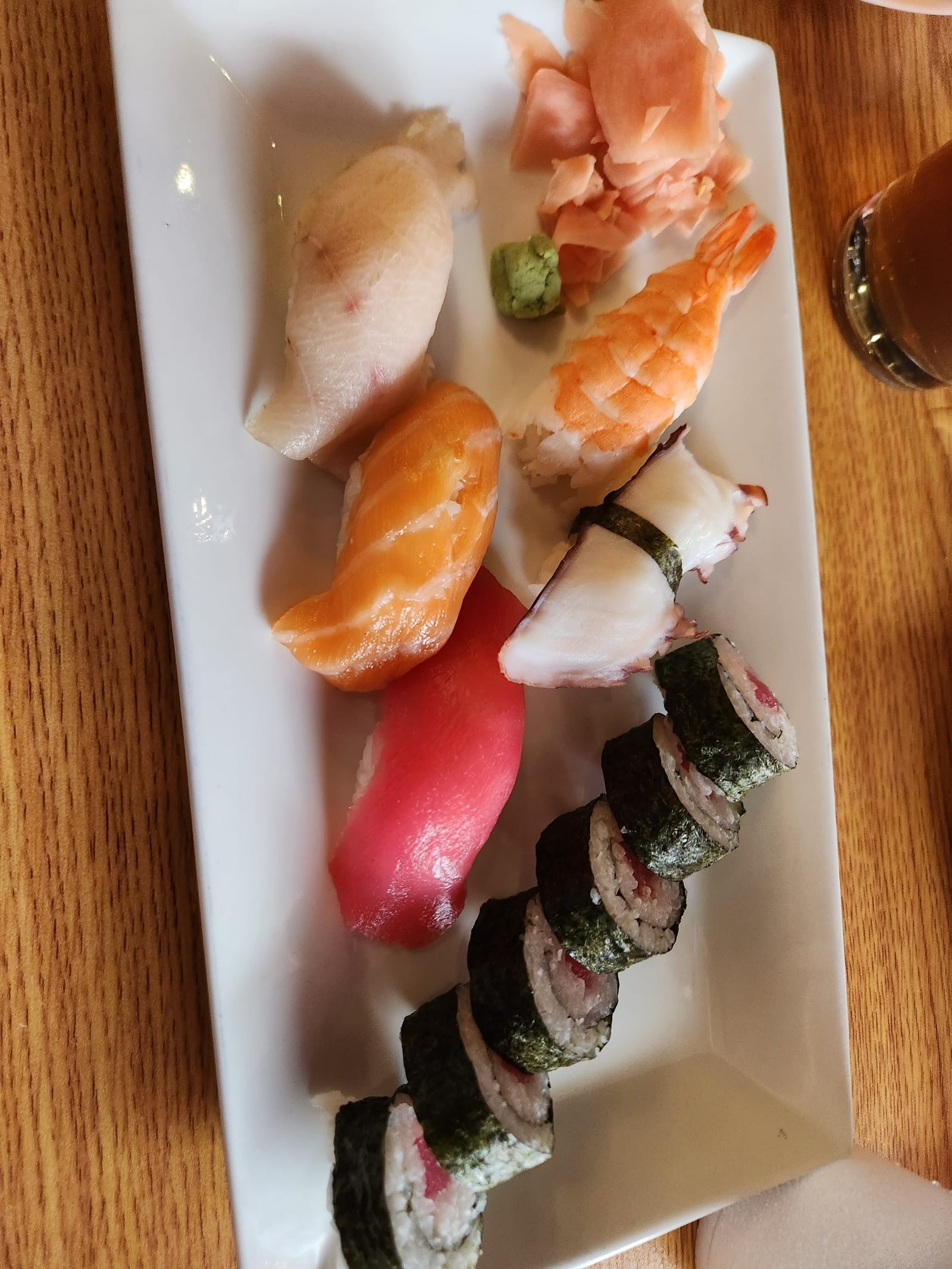 Hugo's Sushi and Asian Cuisine