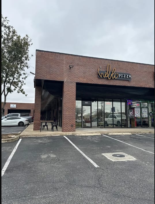 Nonni's Pizza