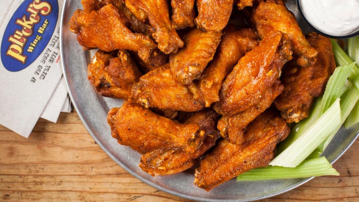 Pluckers Wing Bar