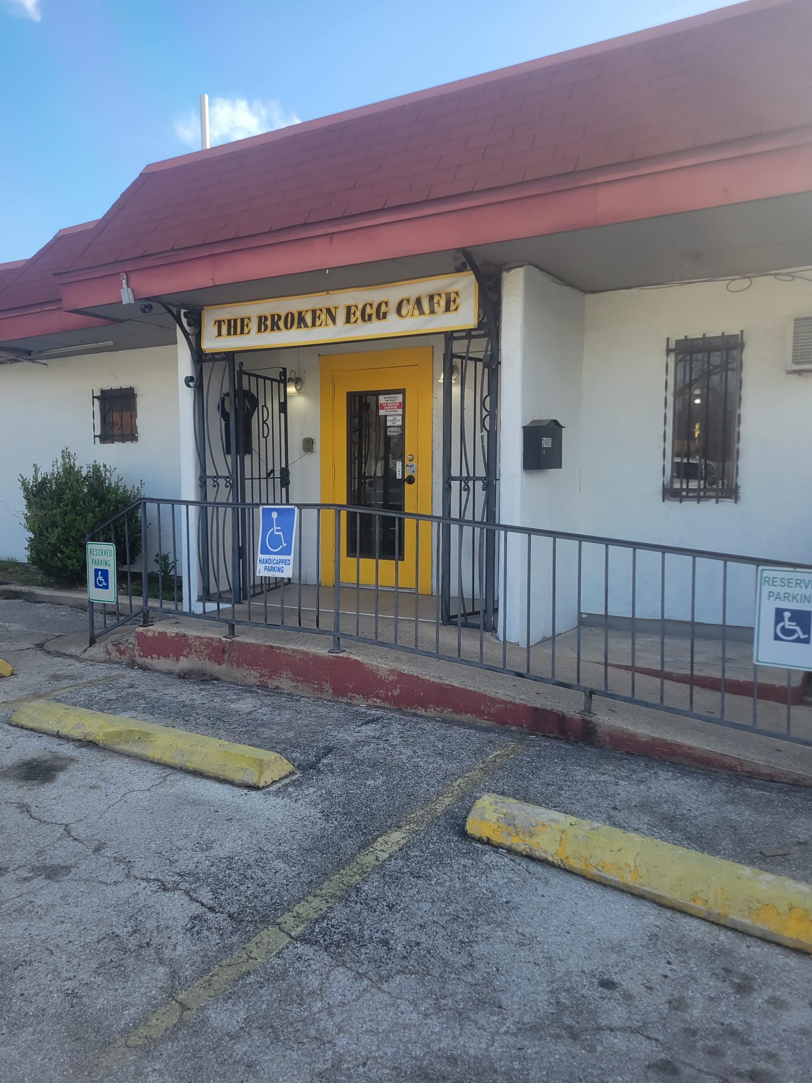 The Broken Egg Cafe