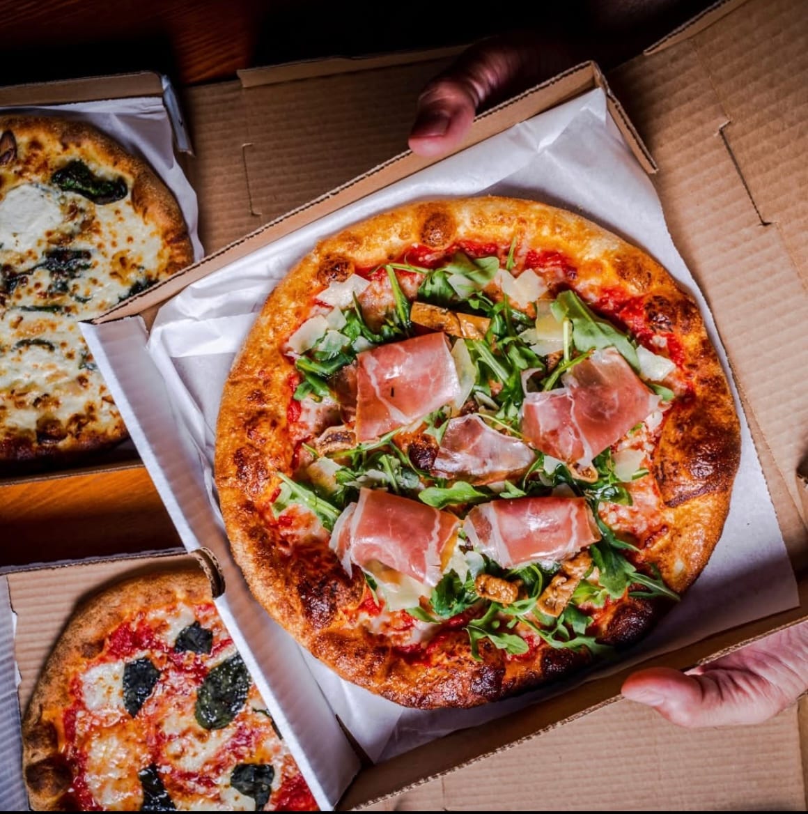 MOM'S Pizza & Pasta