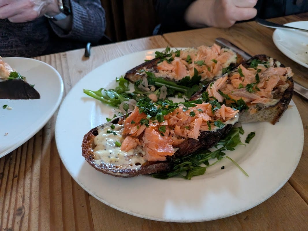 Heirloom Café
