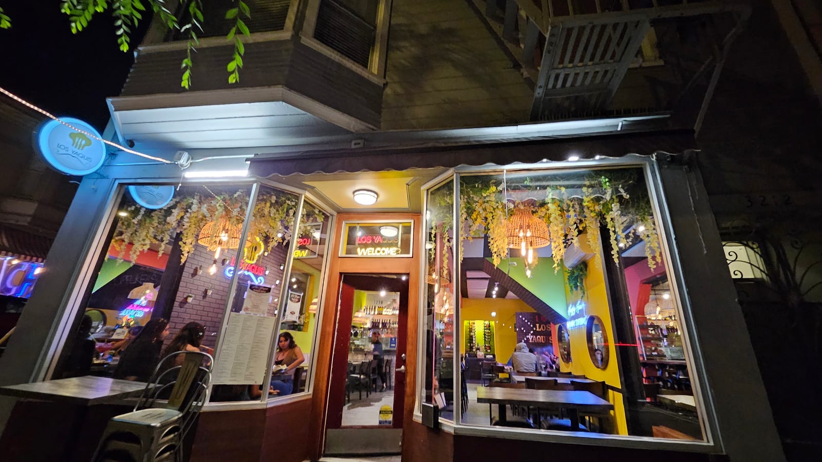 Los Yaquis Méx Restaurant.