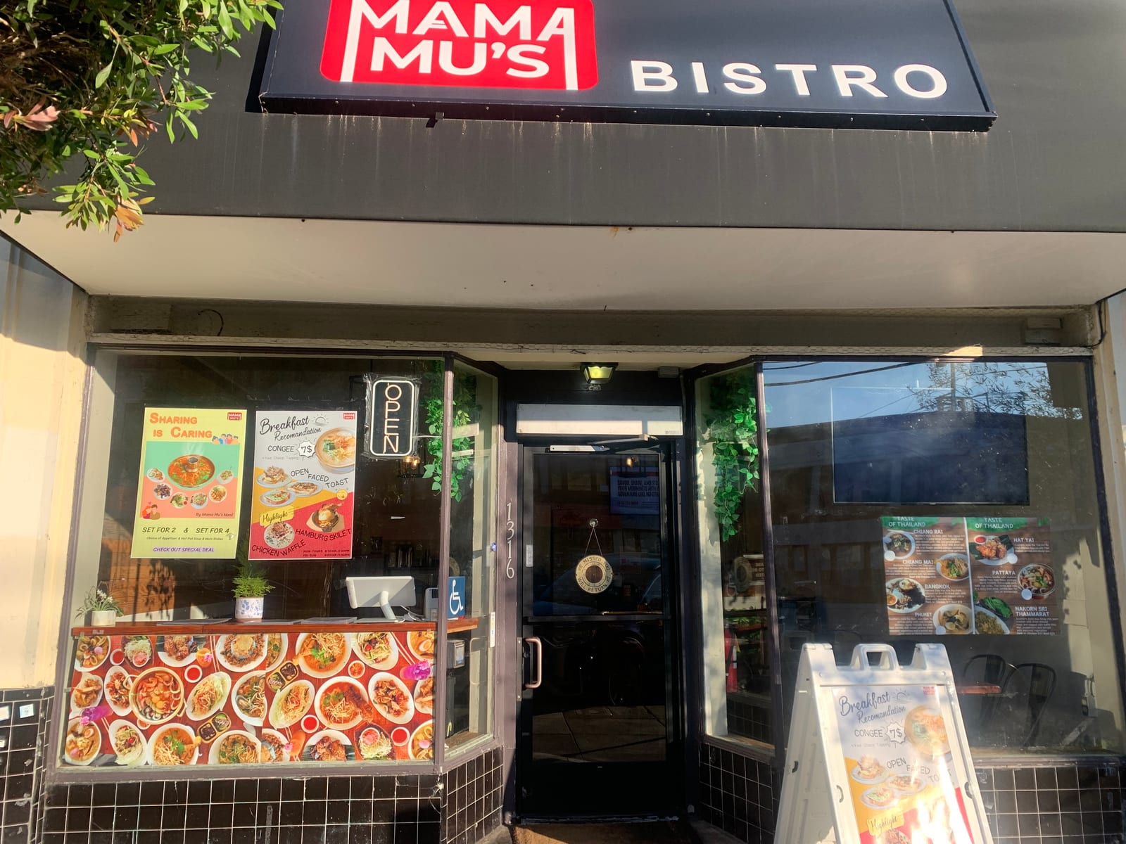 Mama Mu's Bistro
