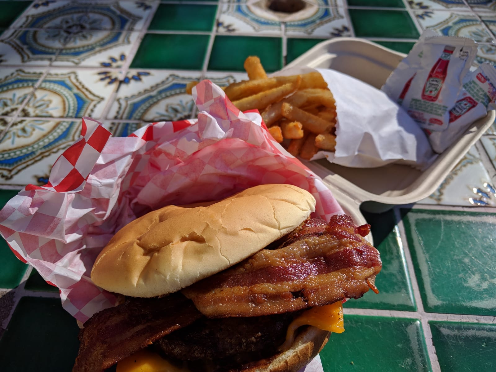 Mojo Burger