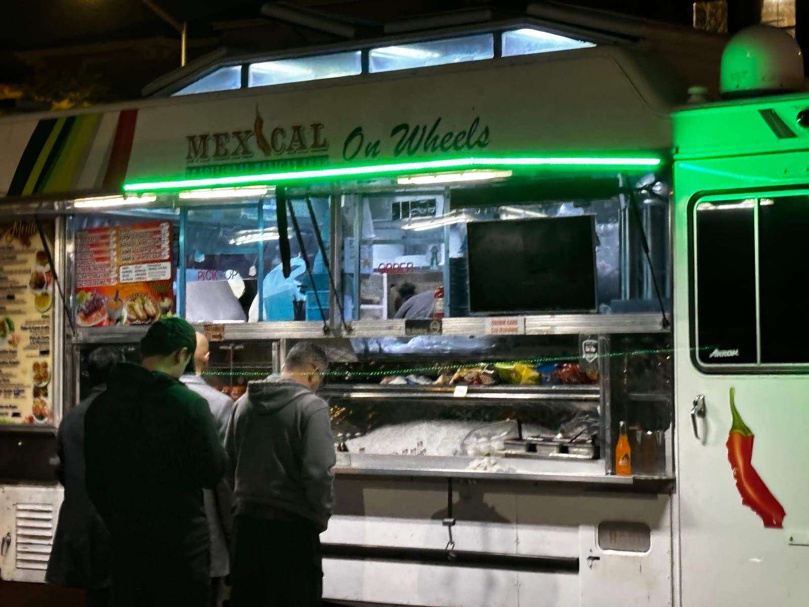 MexCal on Wheel Traditional Mexican Food Truck