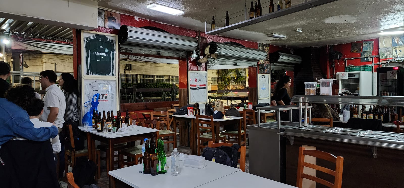 Amigos Jhonys Bar
