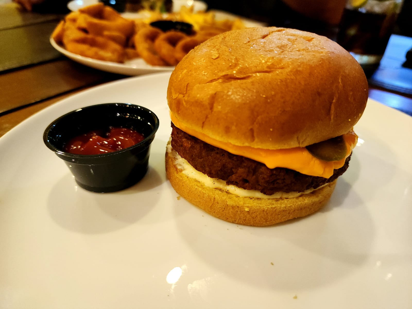 Hum Burger