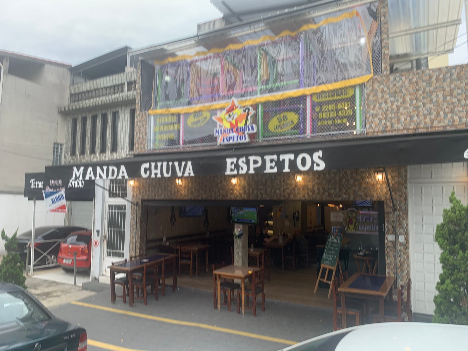 Manda Chuva Espetos