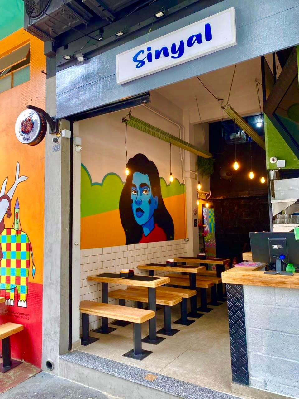 Sinyal Street Food