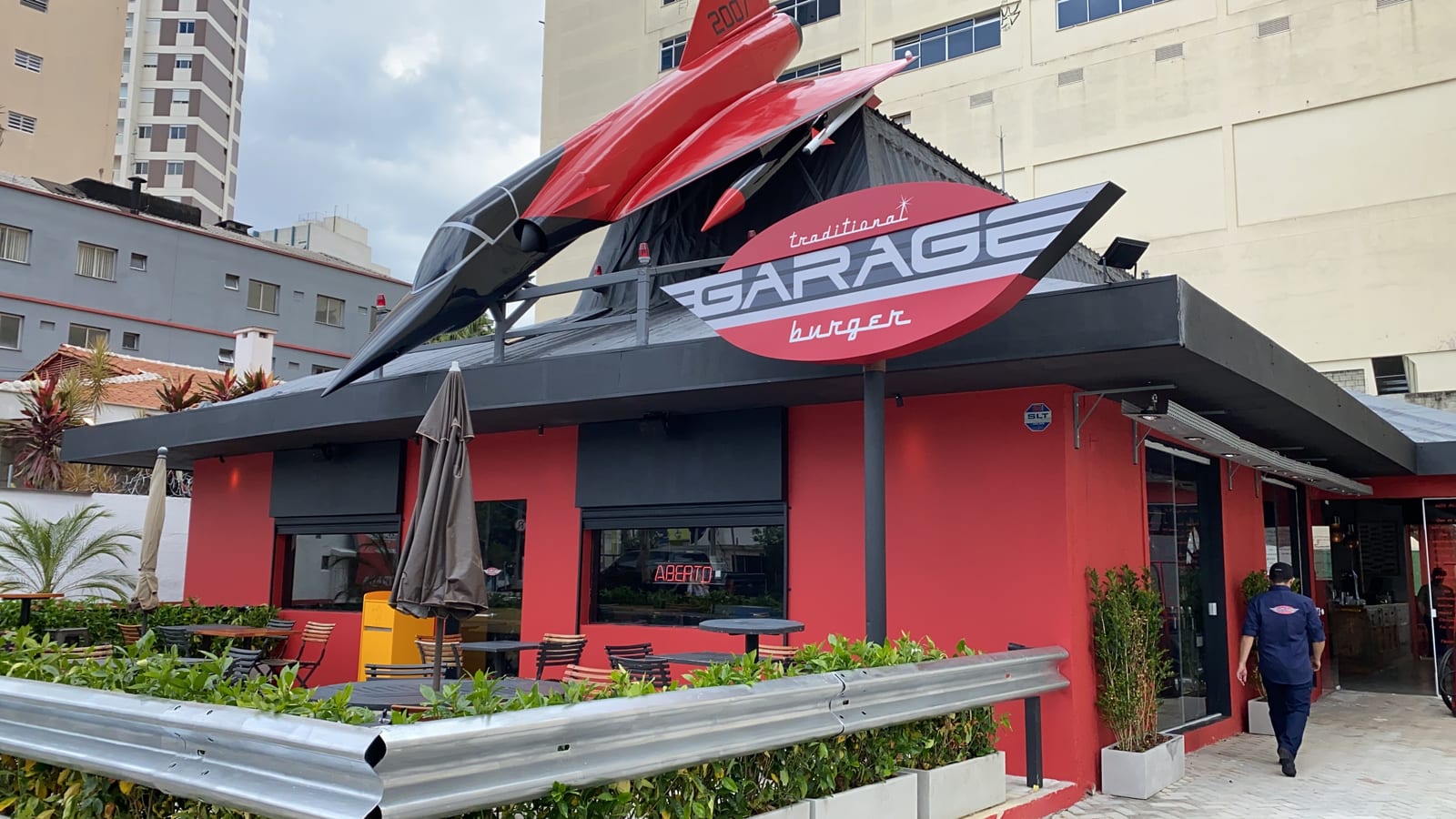 Traditional Garage Burger