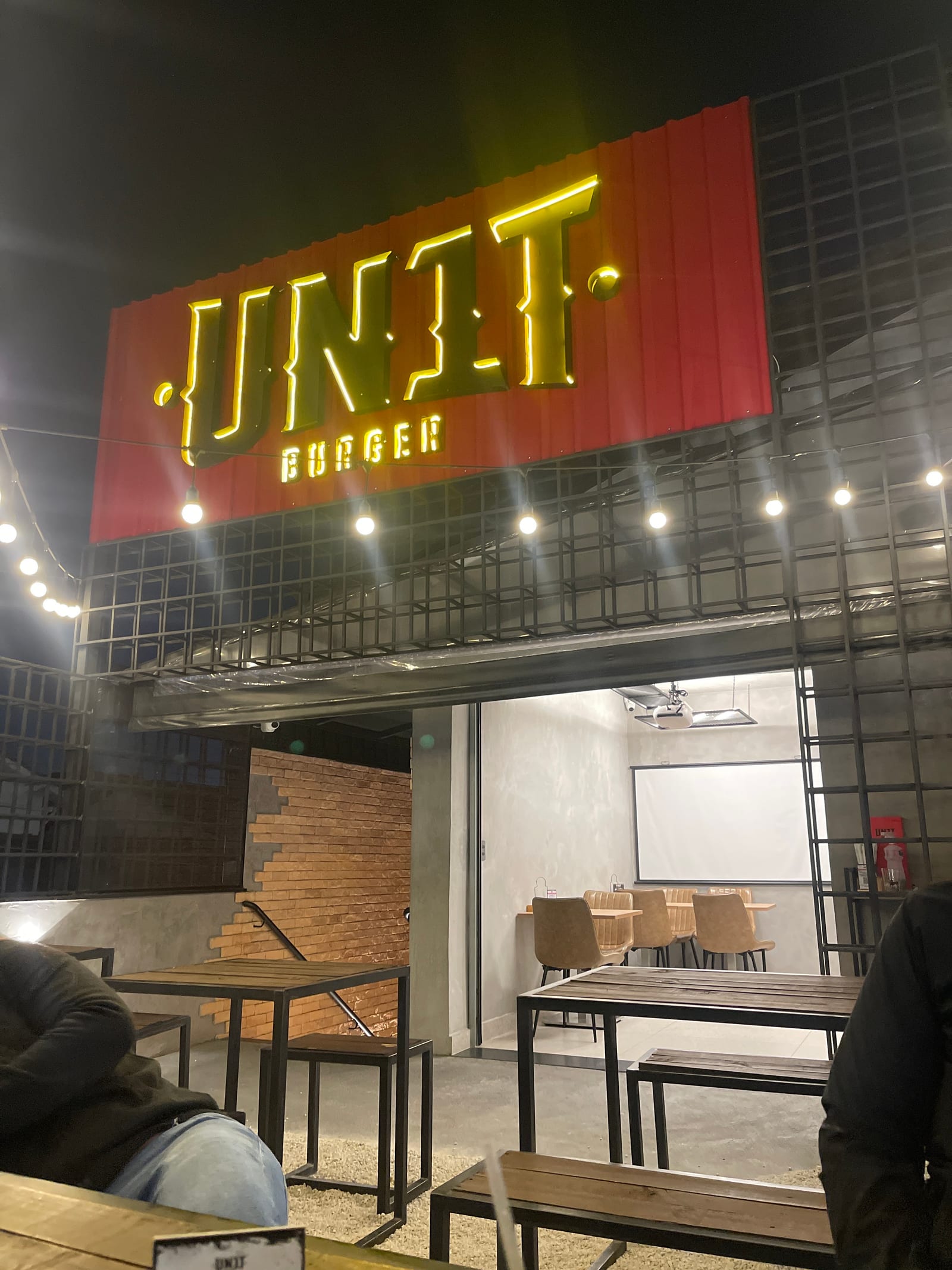 Un1t Burger
