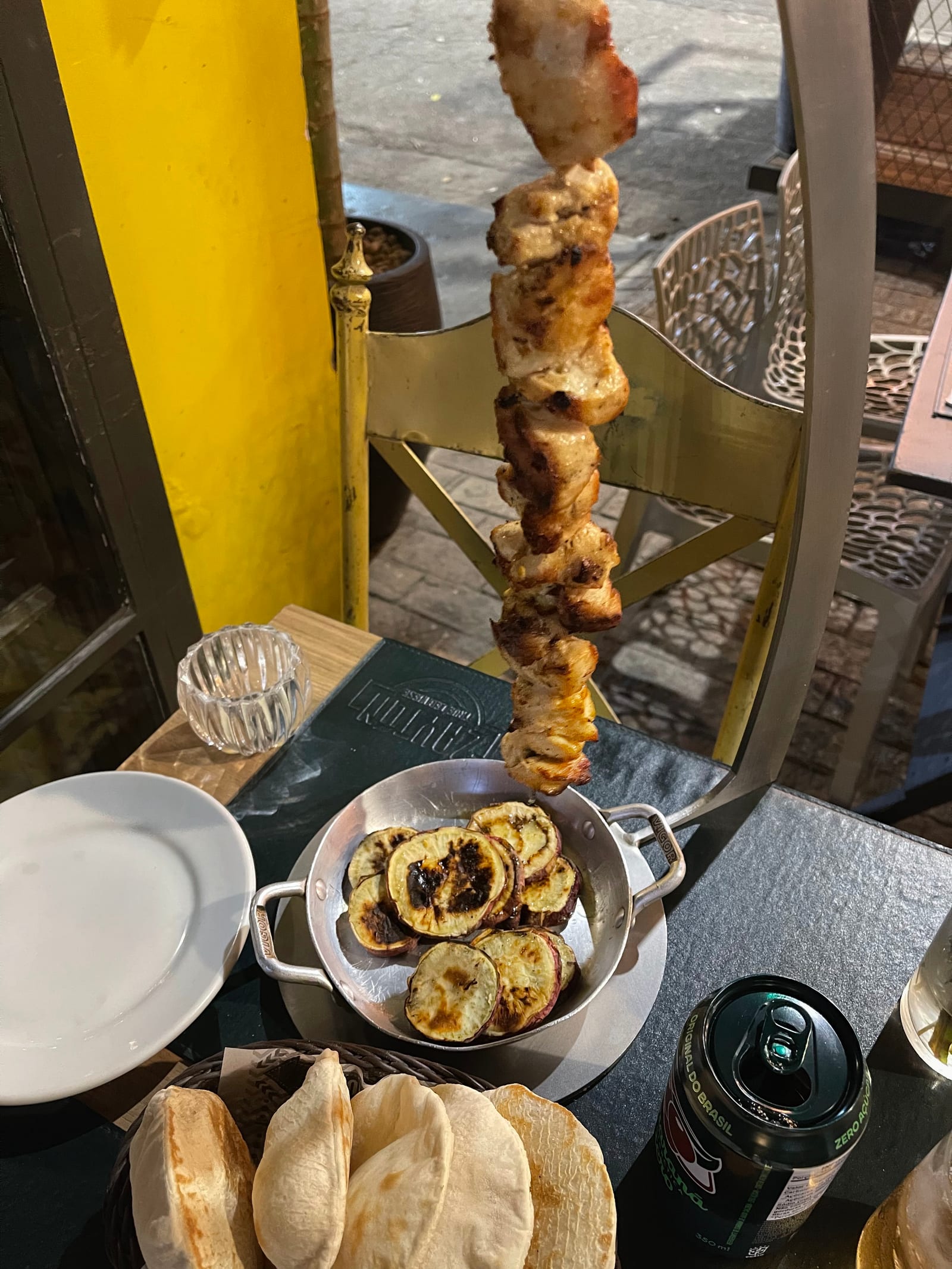 Zaytún Vila Nova (Lebanese Street Food)