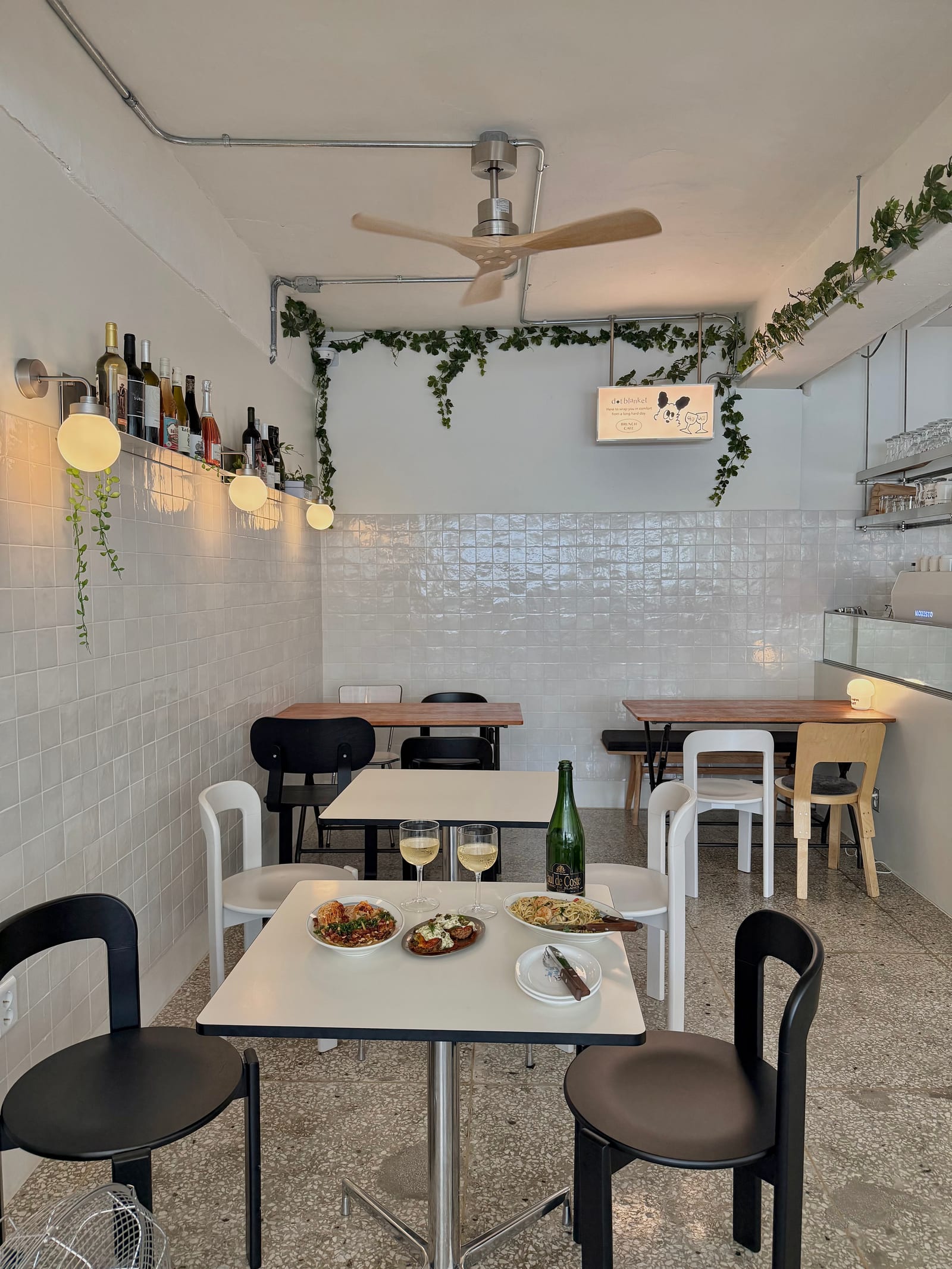 도트블랭킷 연남점 Dot Blanket Brunch Cafe