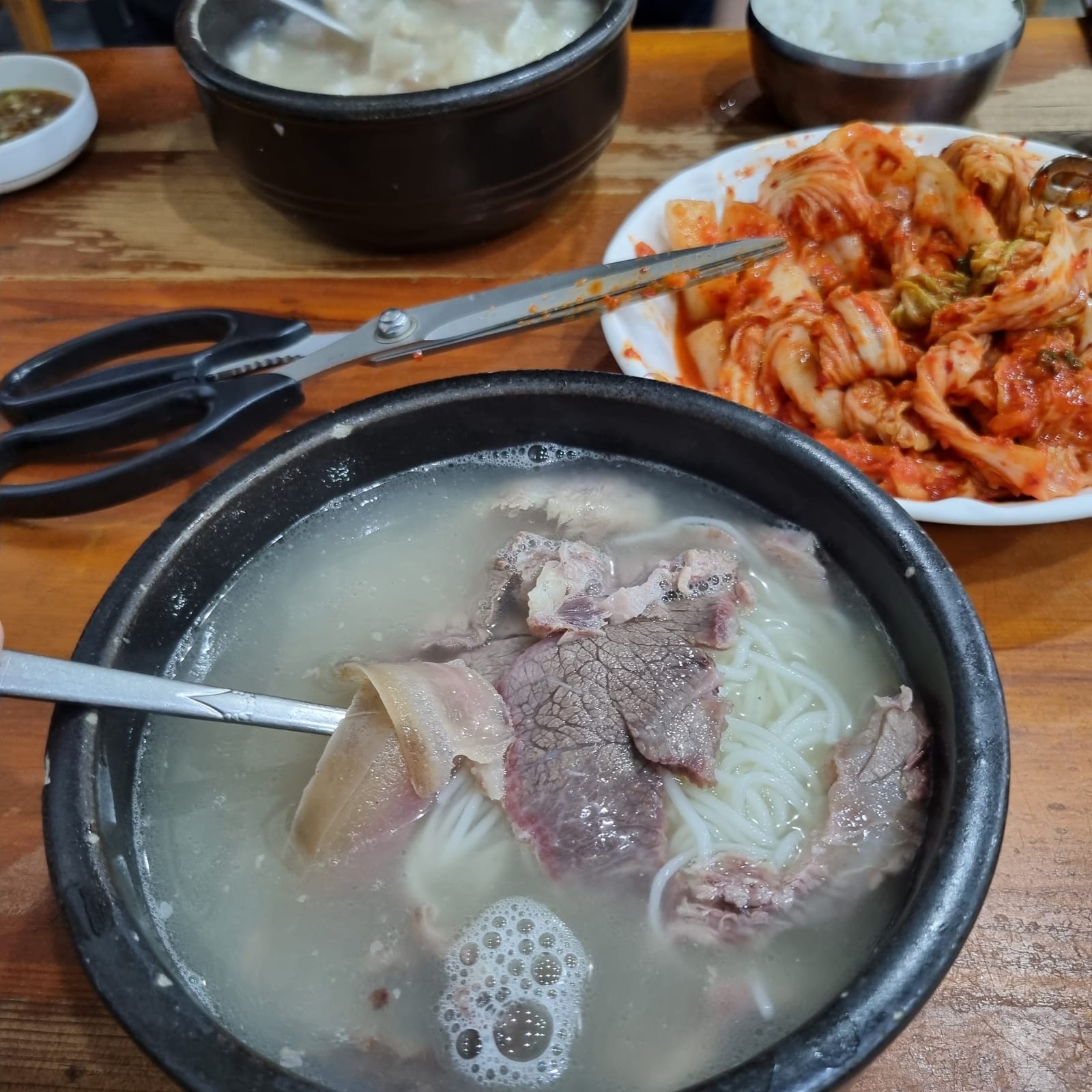 Jungnimjang Seolleongtang