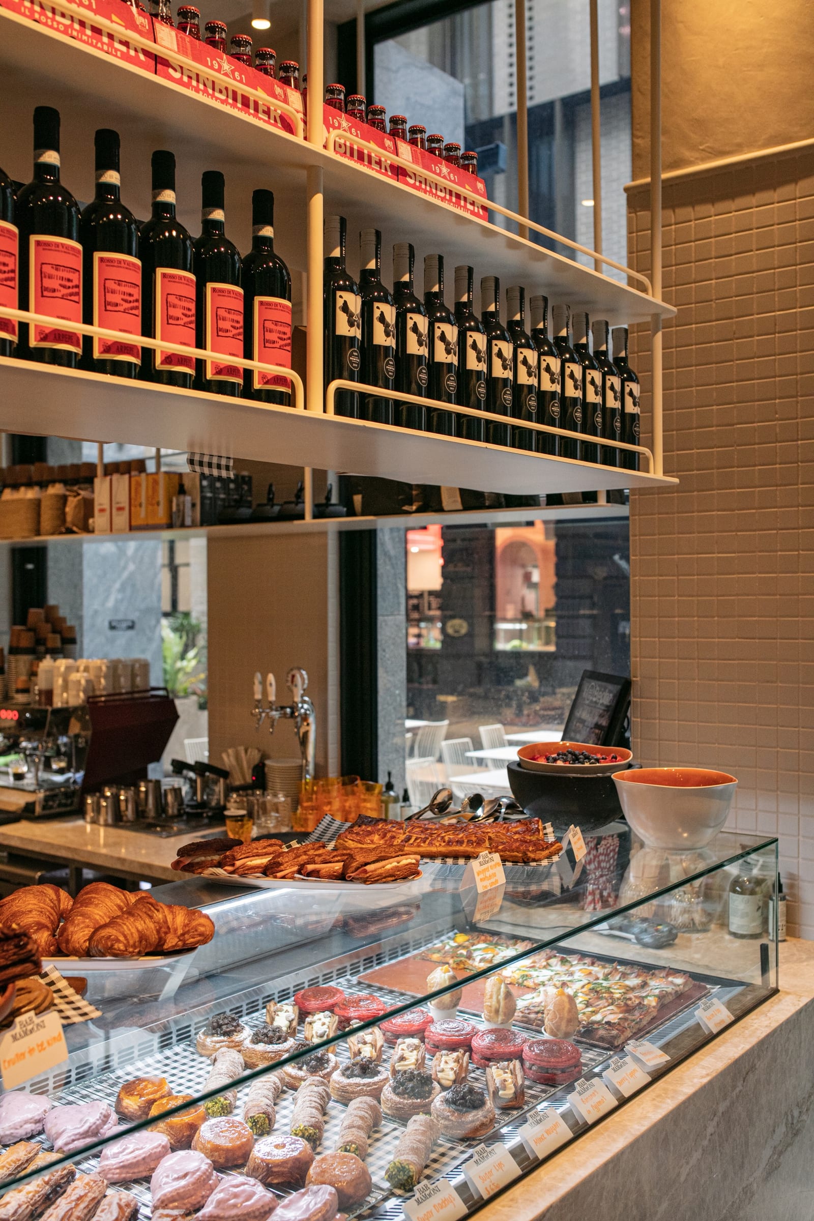 Bar Mammoni Pasta & Deli