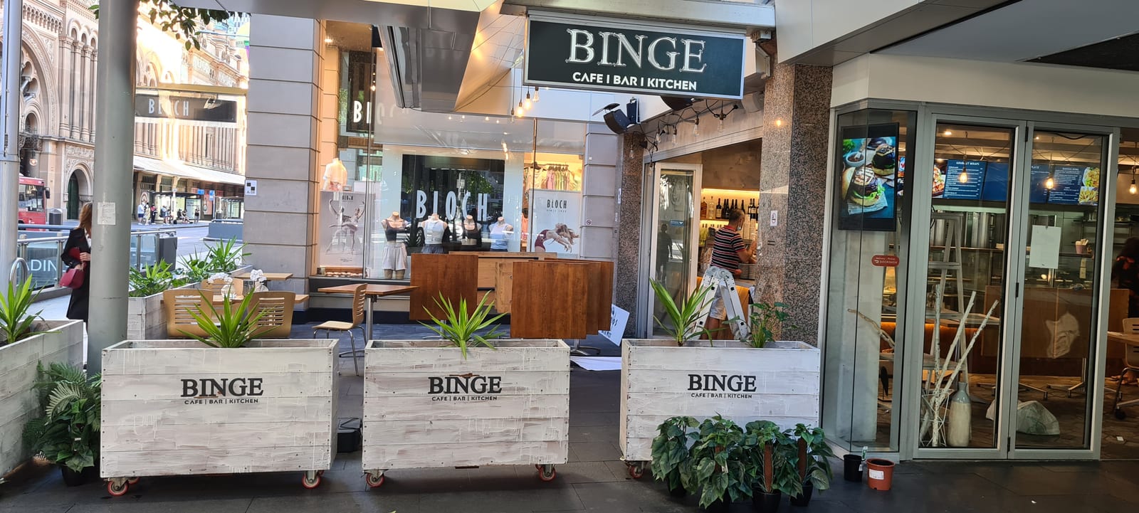 Binge Kitchen
