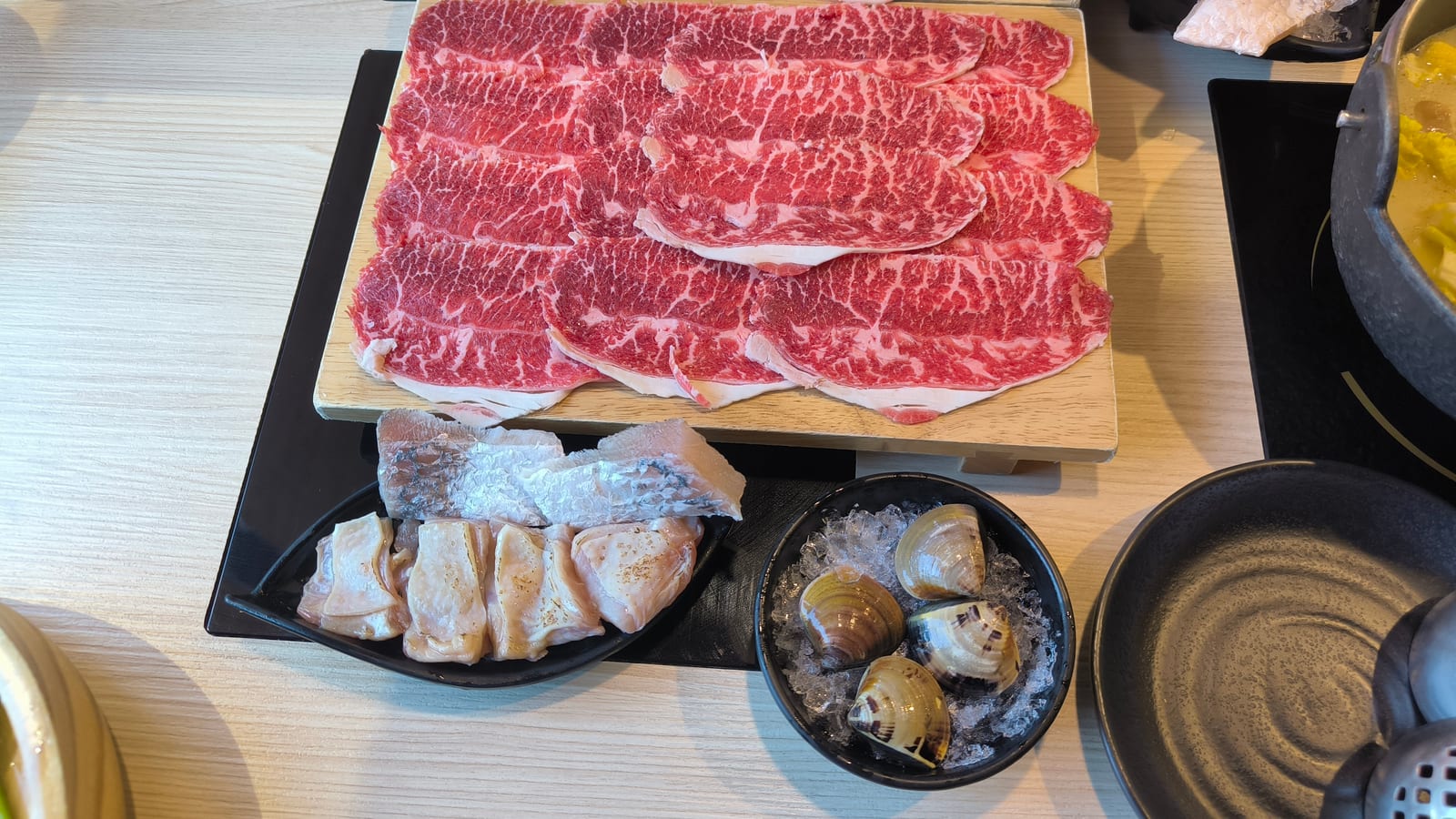 三囍鍋物-三峽熱門鍋物|北大特區特色鍋物|人氣鍋物|個人鍋物|海鮮火鍋|必吃涮涮鍋|在地推薦火鍋|活體波龍火鍋