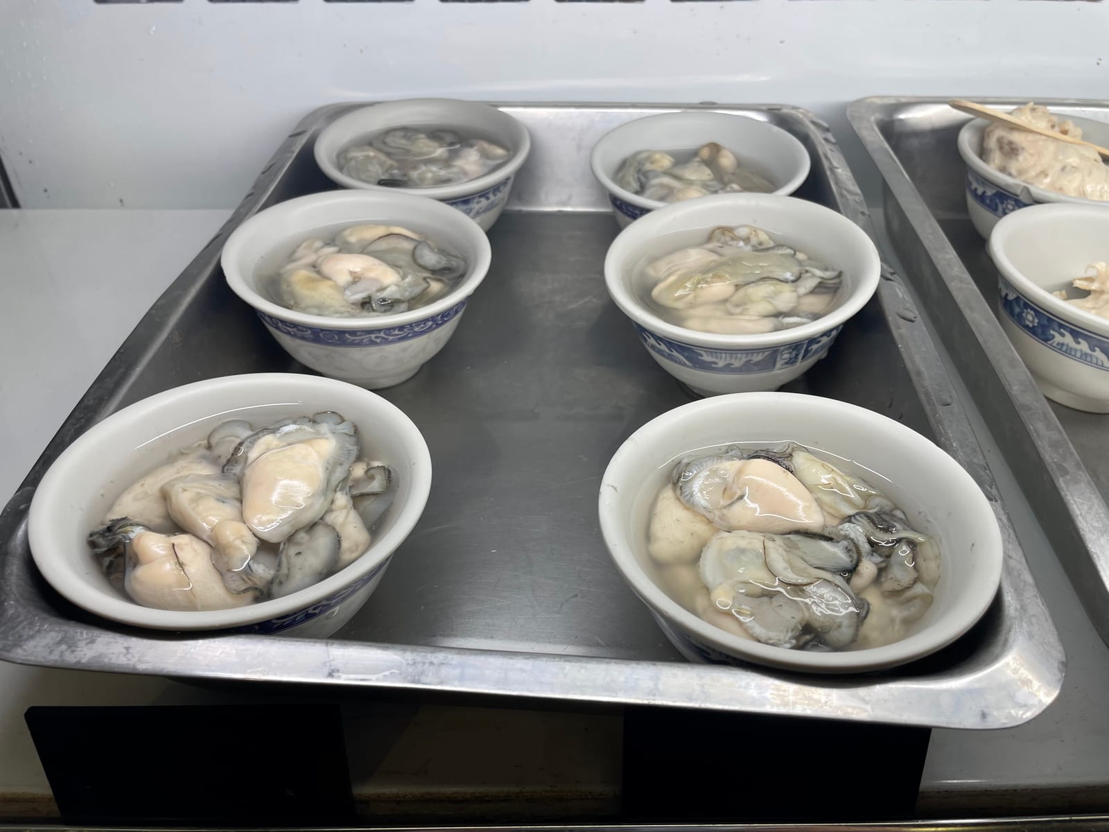 辣中間麻辣火鍋 林口遠雄店