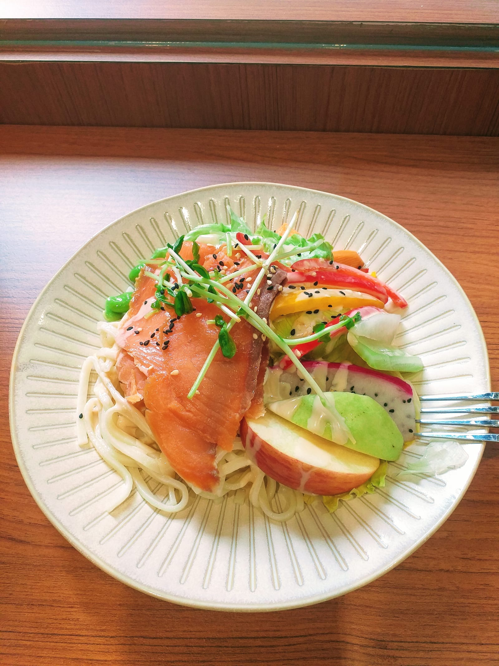 草肆沙拉