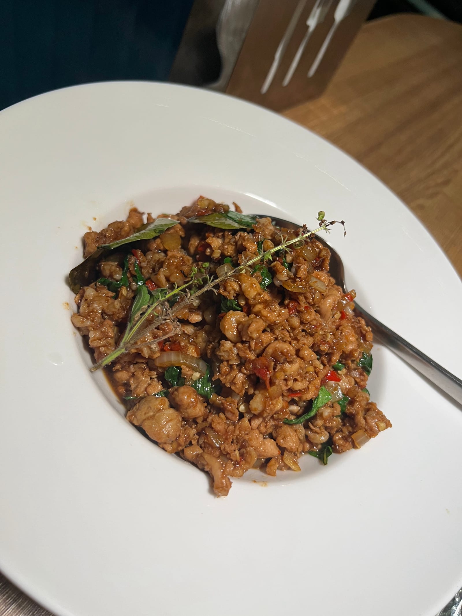 犟餐酒館