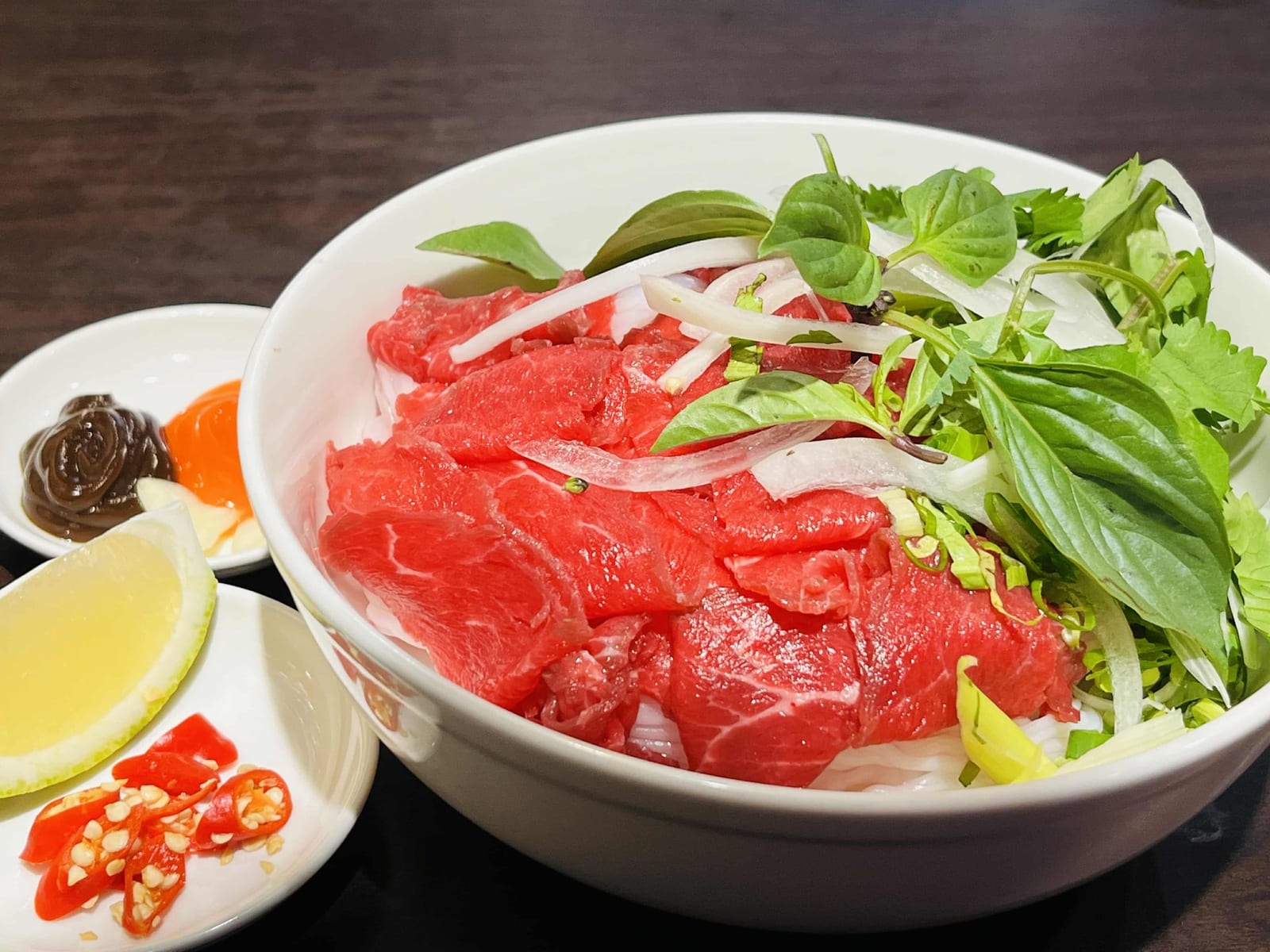 祿粉 Lu Phở | 越式經典牛肉河粉 • 鴨肉冬粉 • 越南美食
