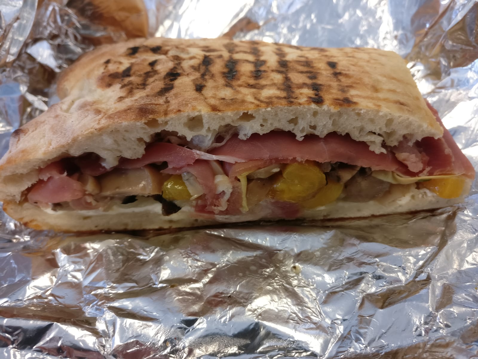 Boccone Deli & Pizza