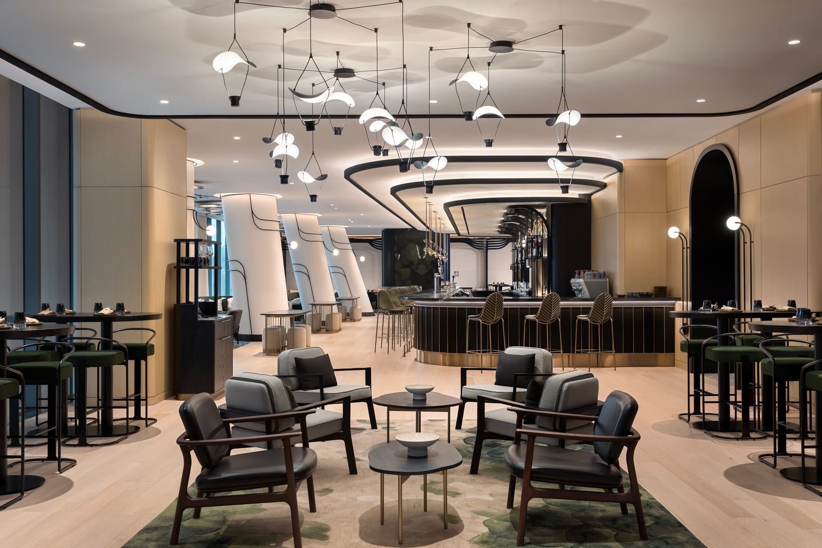 Día Restaurant and Lounge