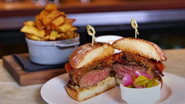 Peter Pan Bistro