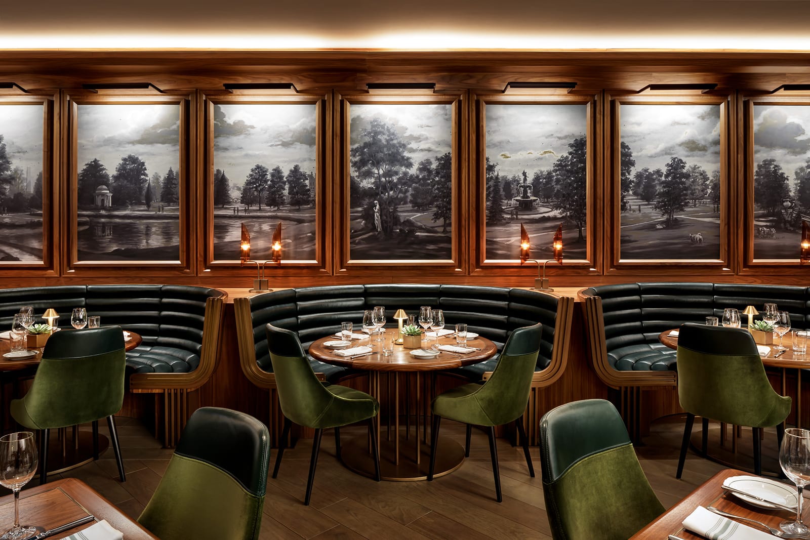 Reign Restaurant & Bar