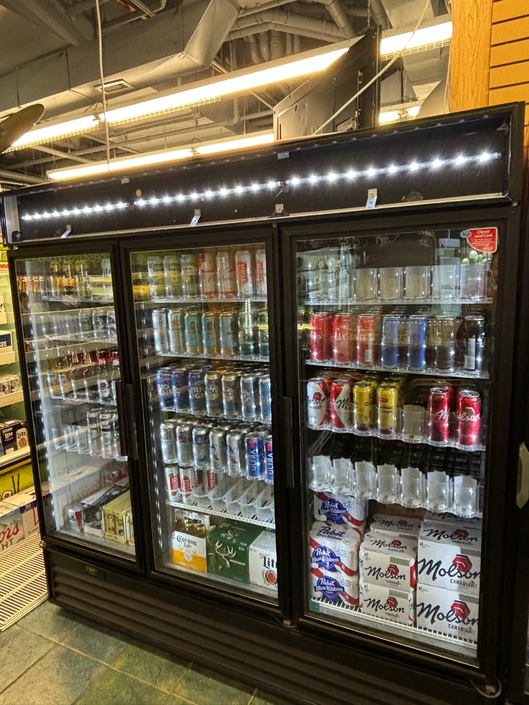 Roll & Roll by Jc Mart