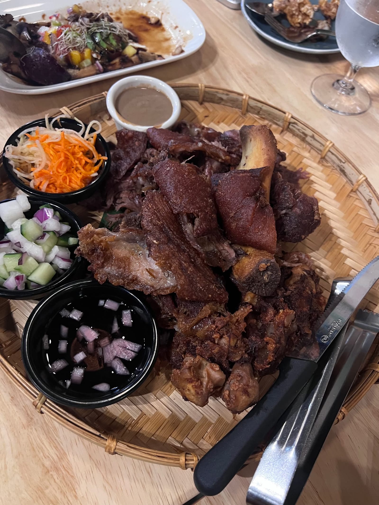 HALINÁ Modern Filipino Kitchen + Bar