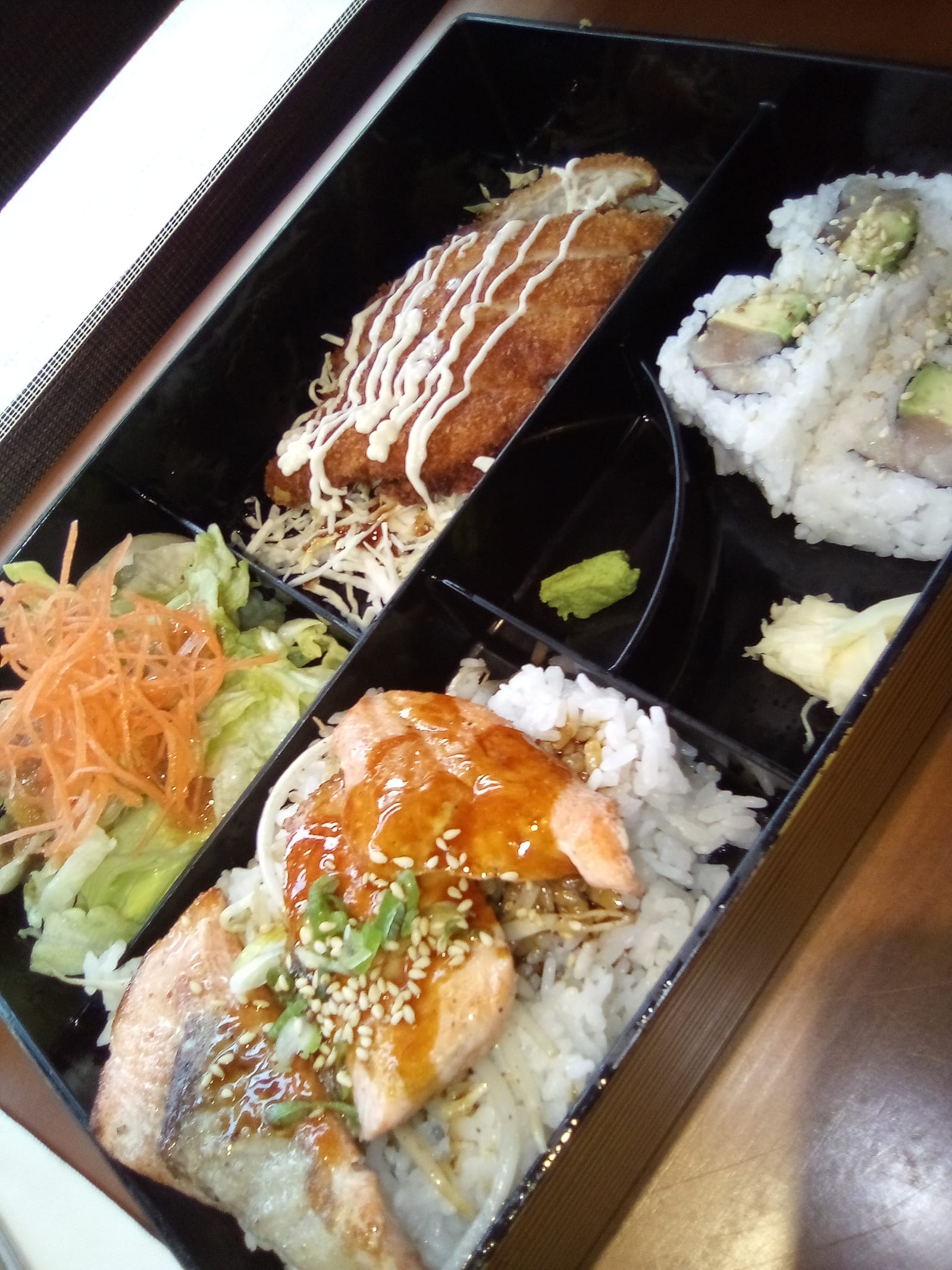 Yanaki Sushi
